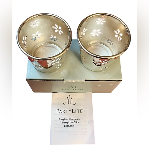 Vintage PartyLite Silver Plate Snowflake Design Votive Holders New Original Box - Picture 3 of 13